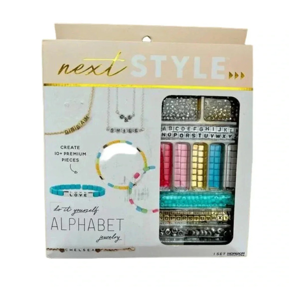 Jewelry making kit - Picture 1 of 2